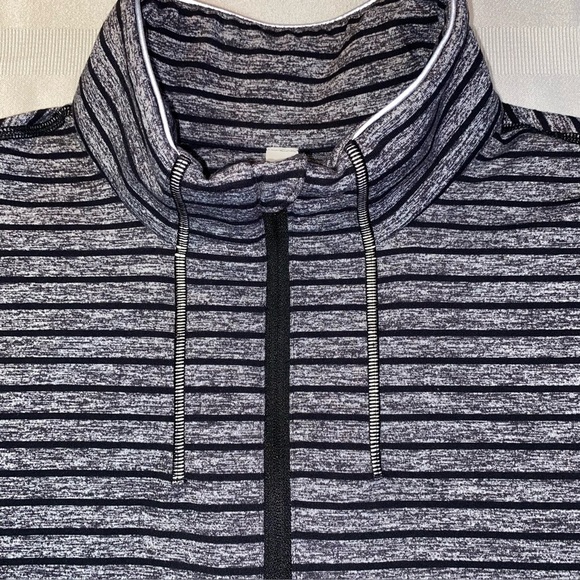 Lululemon Athletics Surge Warm Half Zip Men’s Size Large - Picture 6 of 15